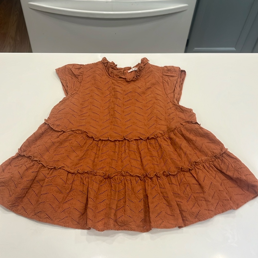 Mi Ami x Francesca’s orange cap sleeve blouse